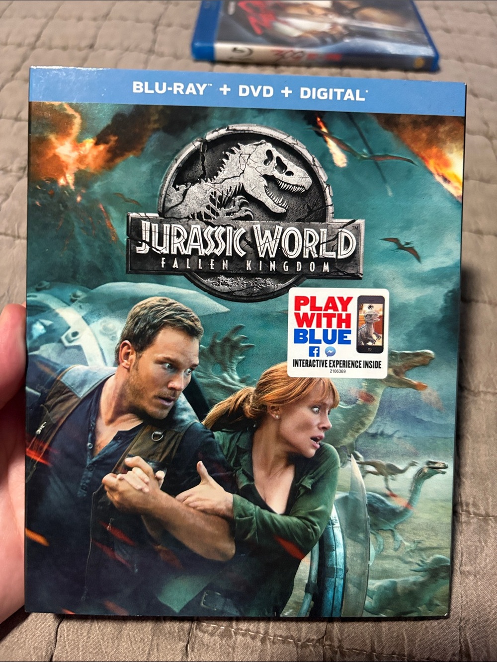 Jurassic World: Fallen Kingdom Blu-ray + DVD + Digital — Green Cover
